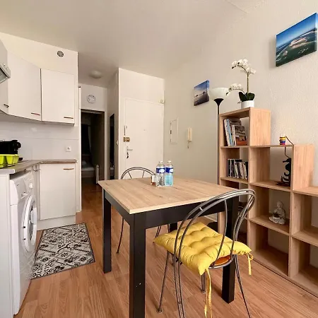 Apartament Boetie - T1 Bis Avec 1 Lit 1 Canape-lit Au Centre De *