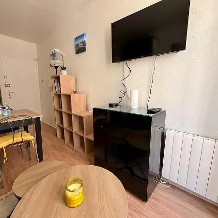 Boetie - T1 Bis Avec 1 Lit 1 Canape-lit Au Centre De Apartament