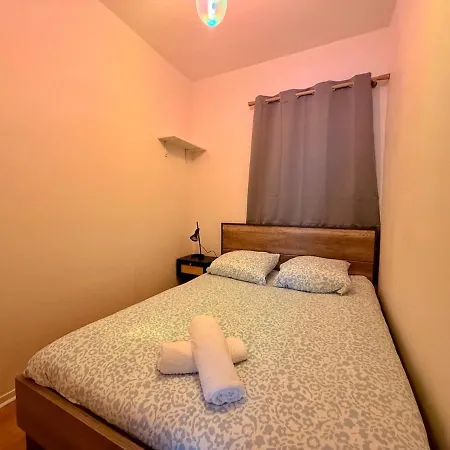 Apartment Boetie - T1 Bis Avec 1 Lit 1 Canape-lit Au Centre De *